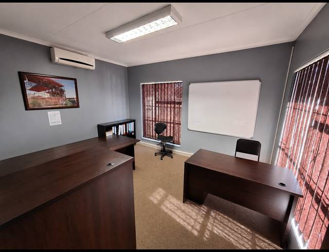 6 BEDROOM HOUSE FOR SALE IN VANDERBIJLPARK CW 1